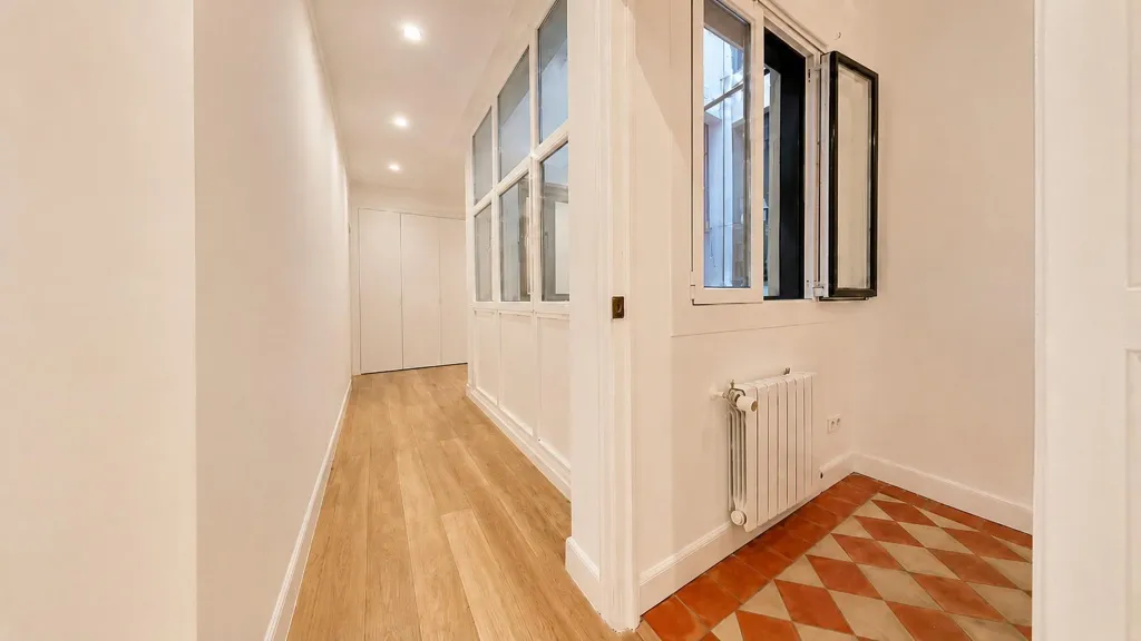 Esik - Charming Flat with Balcón in Madrid's Centro