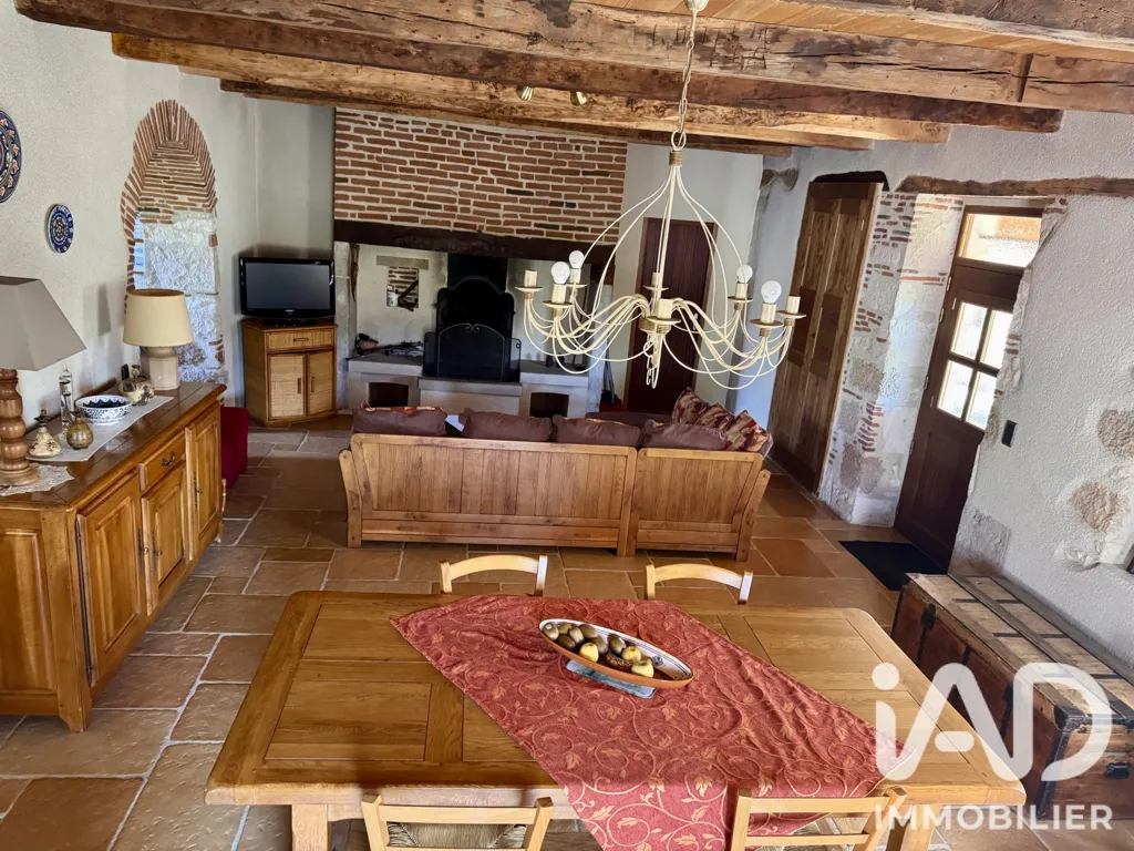 Dining Room - Renovated Mas with Pool in Lot Valley