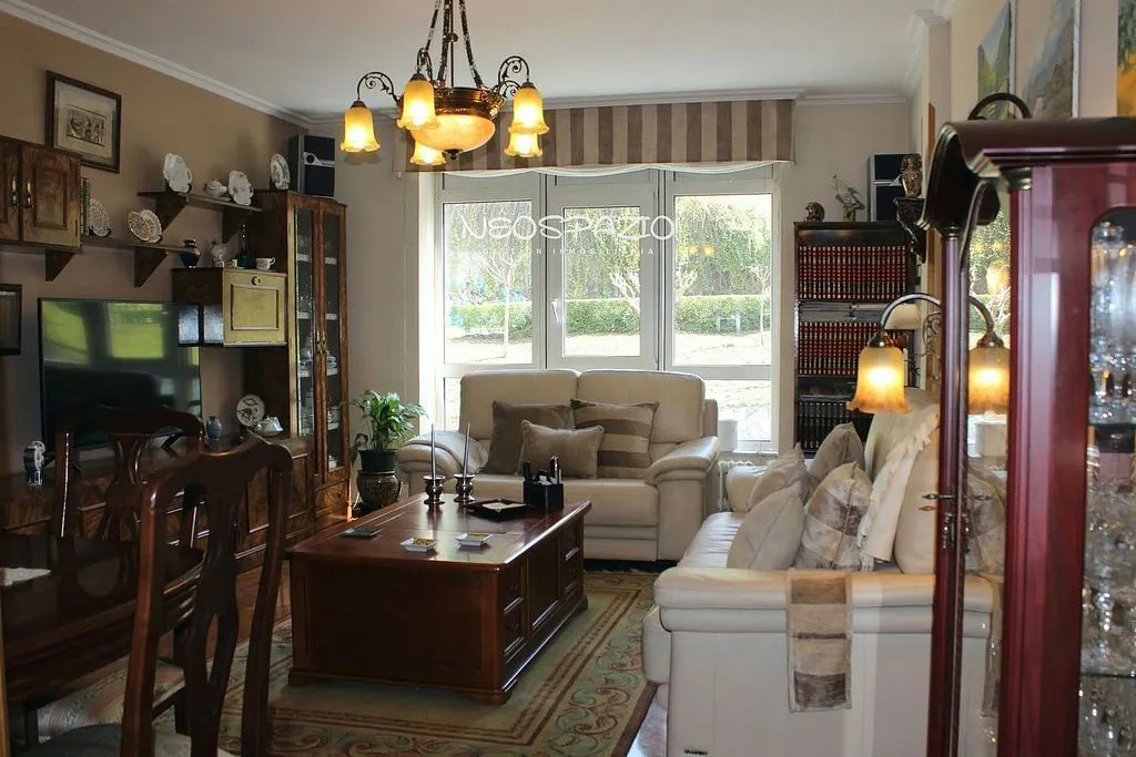 Elutuba - Bright Apartment with Terrace in Lugo