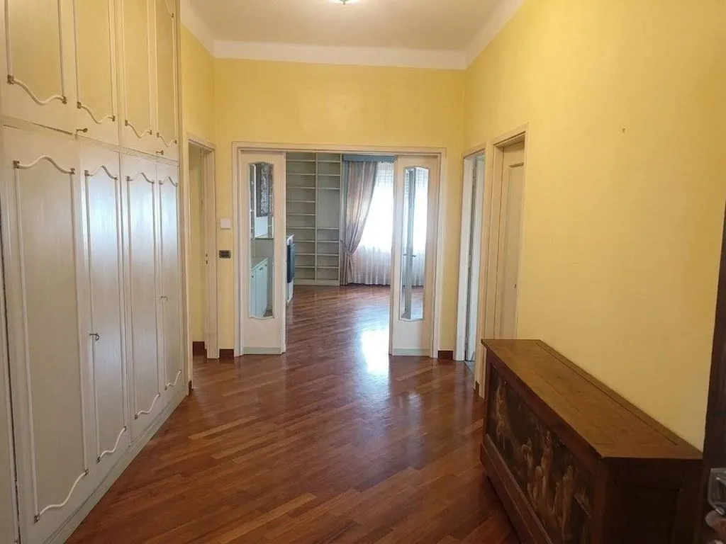 Entrée - Luxury Villa with Terrace View in Moncalieri