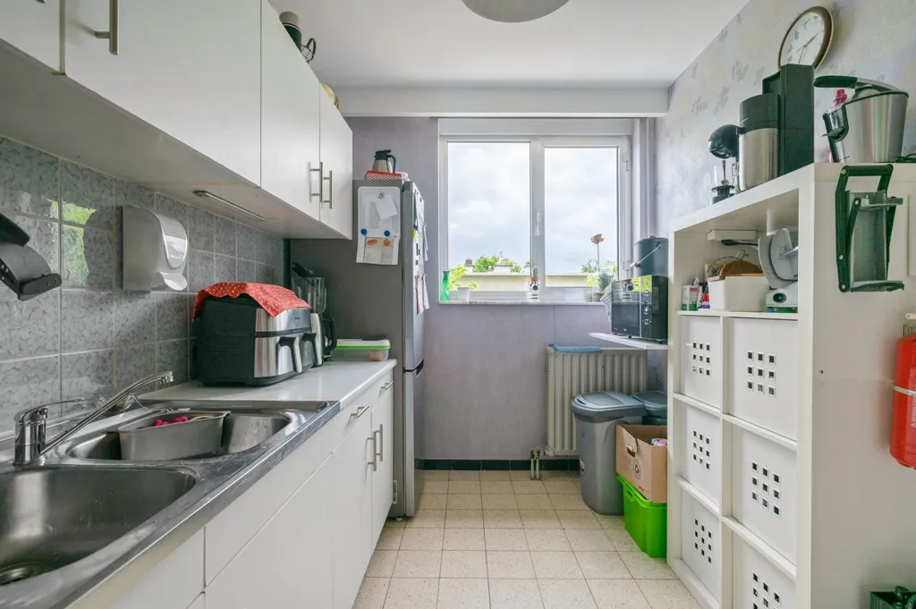 Cuisine - Key-Ready Apartment with Terrace in Edegem