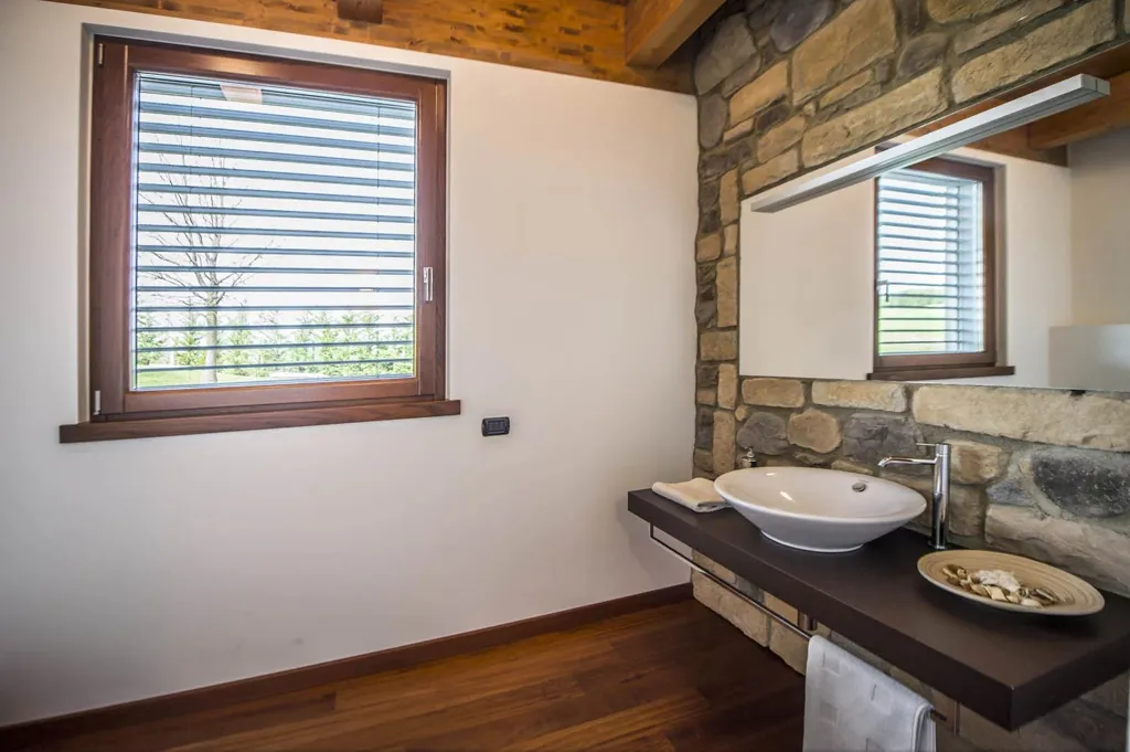 Salles de bain - Modern Villa with Pool and Spa near Parma
