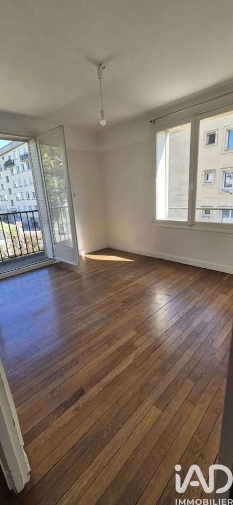 Séjour - Appartement 4 Pièces avec Terrasse à Troyes