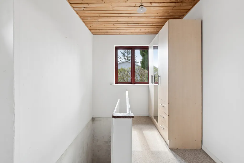 Stanze - Corner Villa with Two Units in Ejlstrup