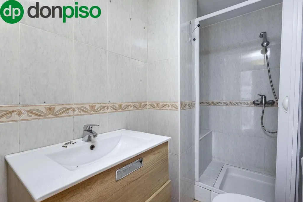 Vannitoad - Apartment with Garage in Huetor, Granada
