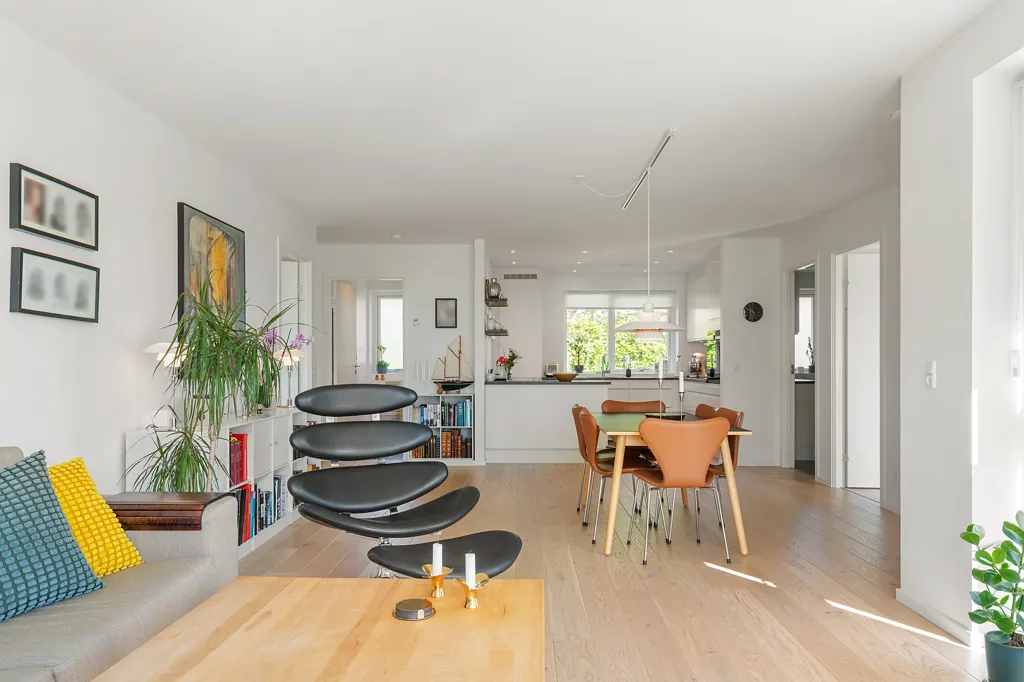 Living Room - Modern Rowhouse with Garden in Ålsgårde