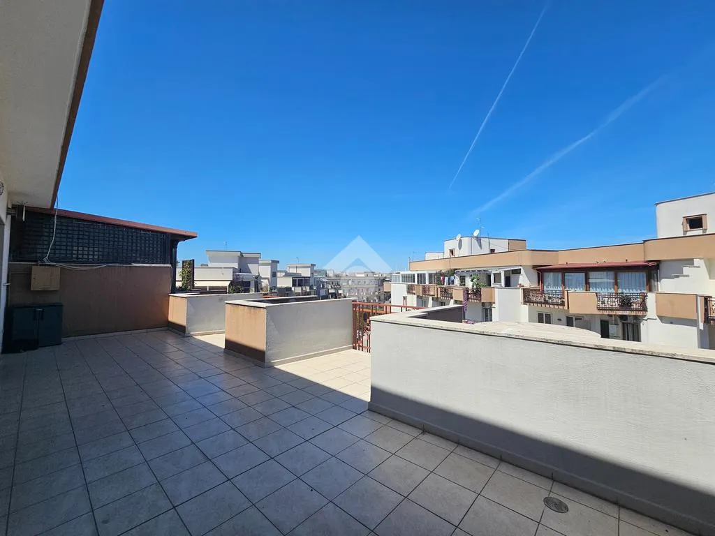 Terrass - Attic Apartment with Double Aspect in Trani