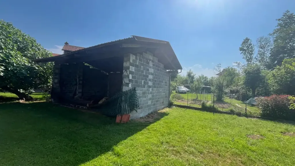 Aed - Terraced House with Garden in Barbania