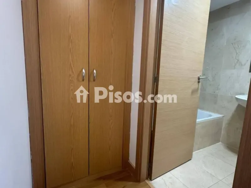Vannitoad - Bright Apartment with Garden Views in Ponferrada