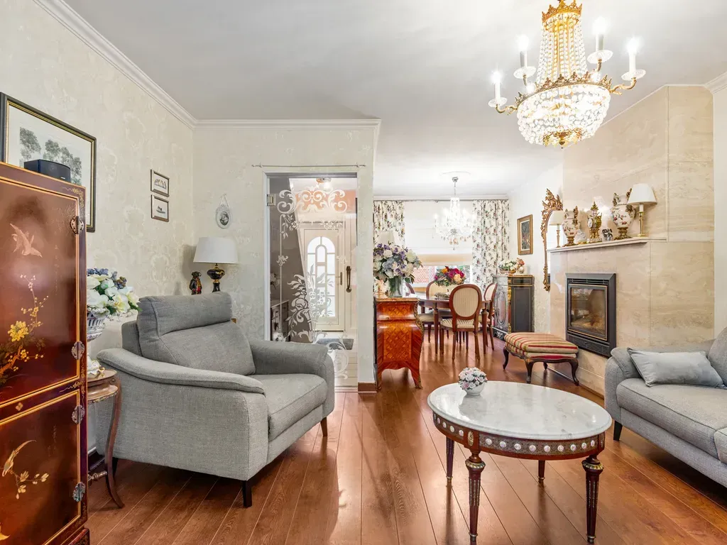 Living Room - Charming House in Bloemekenswijk, Gent