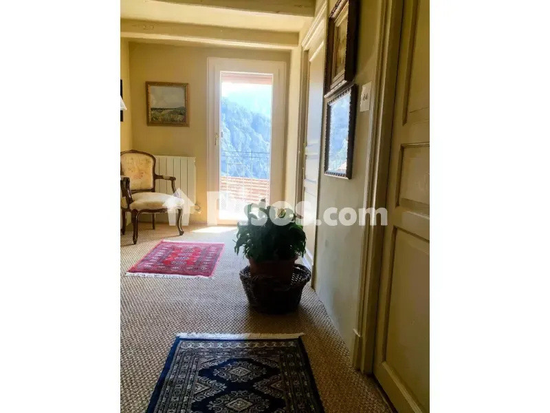 Esik - Spacious House with Mountain Views in Sin