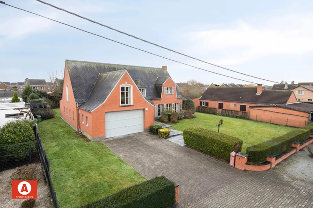 Õhuvaade - Spacious Villa with South-East View in Opstal