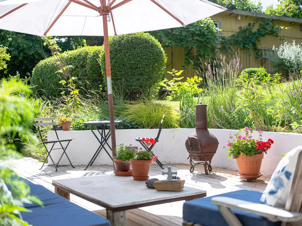 Terrasse - Converted Church with Atelier in Gnesta