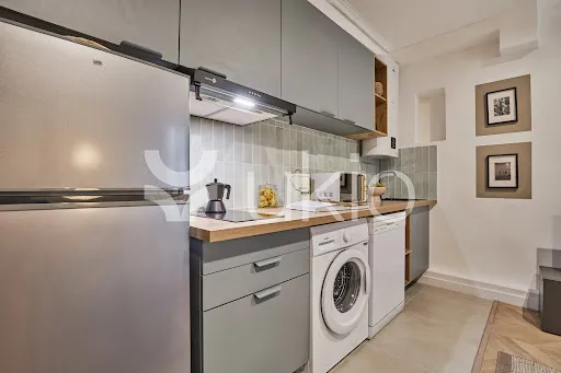 Cucina - Luxury Apartment with Elevator in Paris 8th