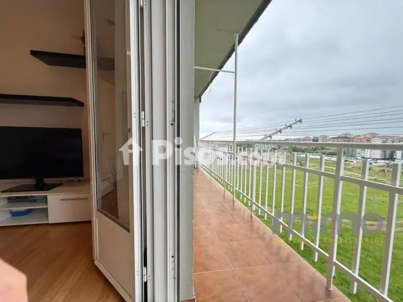 Balcon - Spacious Apartment with Balcony in Irún