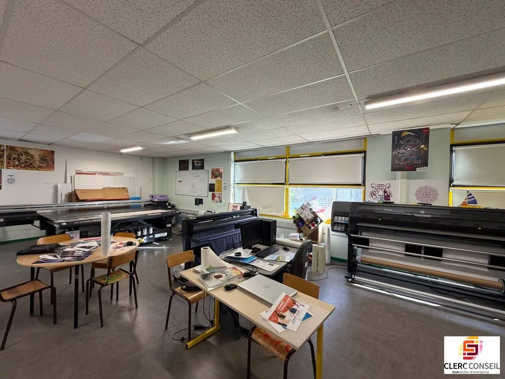 Bureau - Bureaux Mixtes dans le Centre de Mont-Saint-Aignan