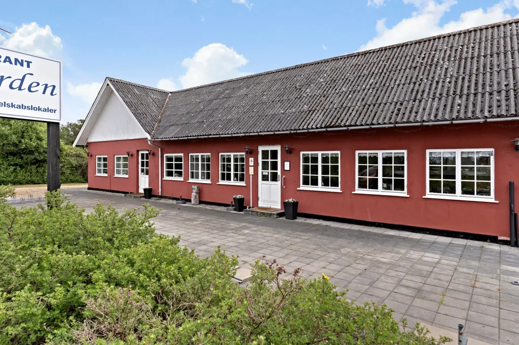 Exterior - Restaurant with Sea View in Ellinge Lyng