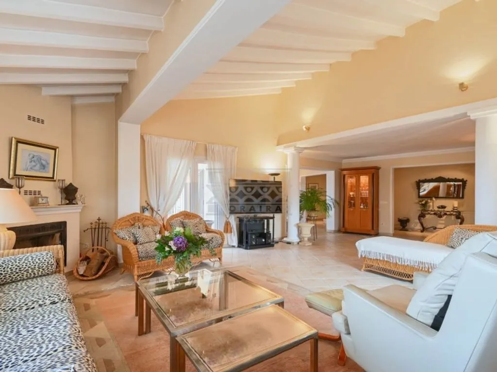 Elutuba - Mediterranean Villa with Pool in San Jaime, Benissa