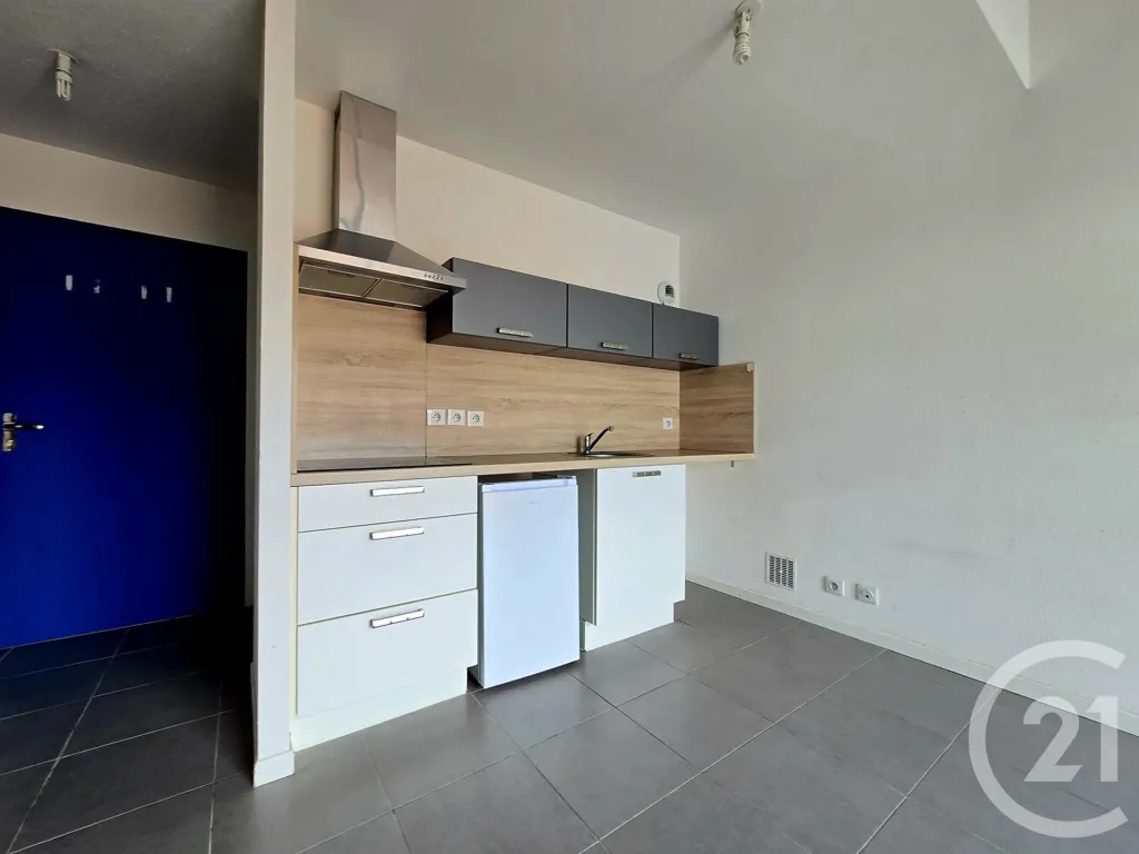 Cucina - Duplex Apartment with Balcony in Albi