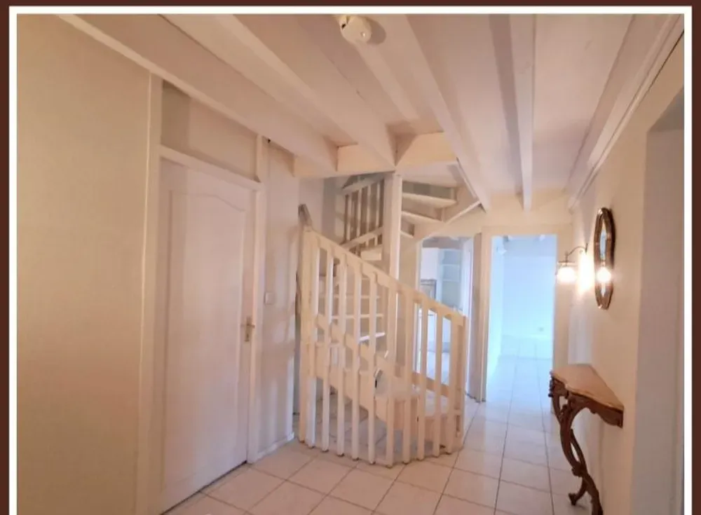 Pièces - Appartement Duplex avec Vue Dégagée à Dax Centre