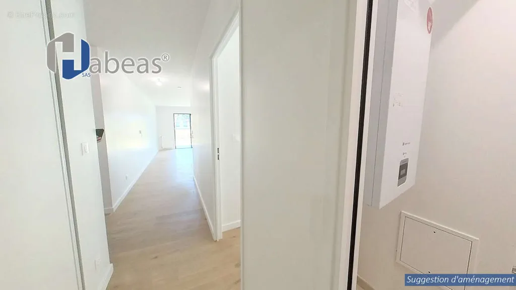 hallway_entrance