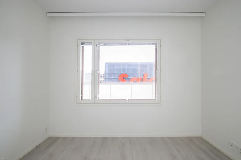 Pièces - Modern Flat with Private Garden in Lohja