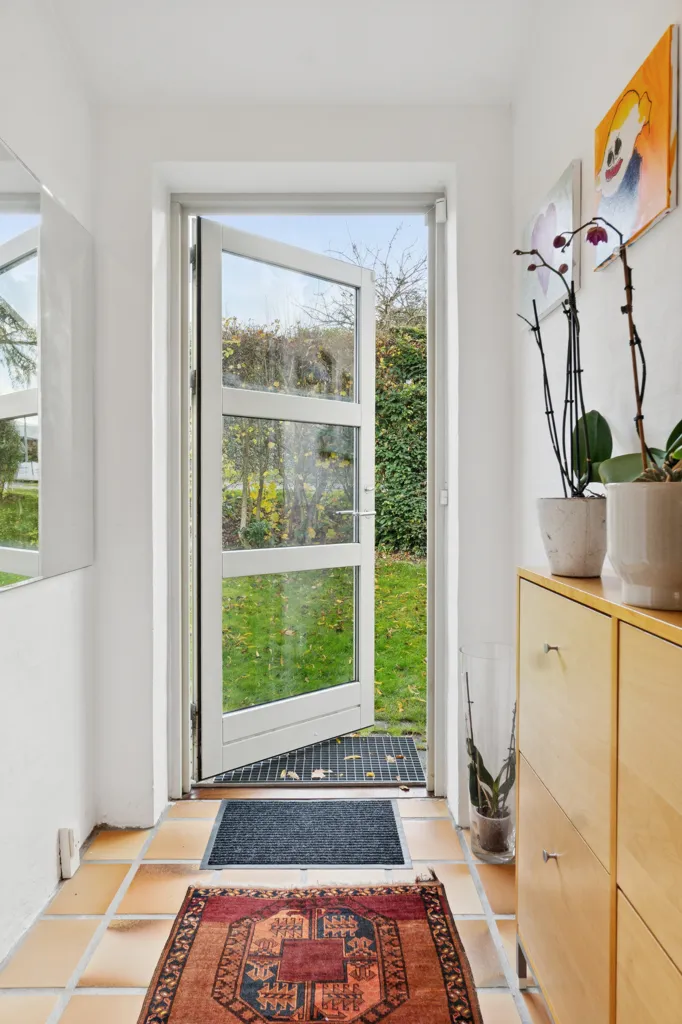 Esik - Architectural Villa with View in Kokkedal