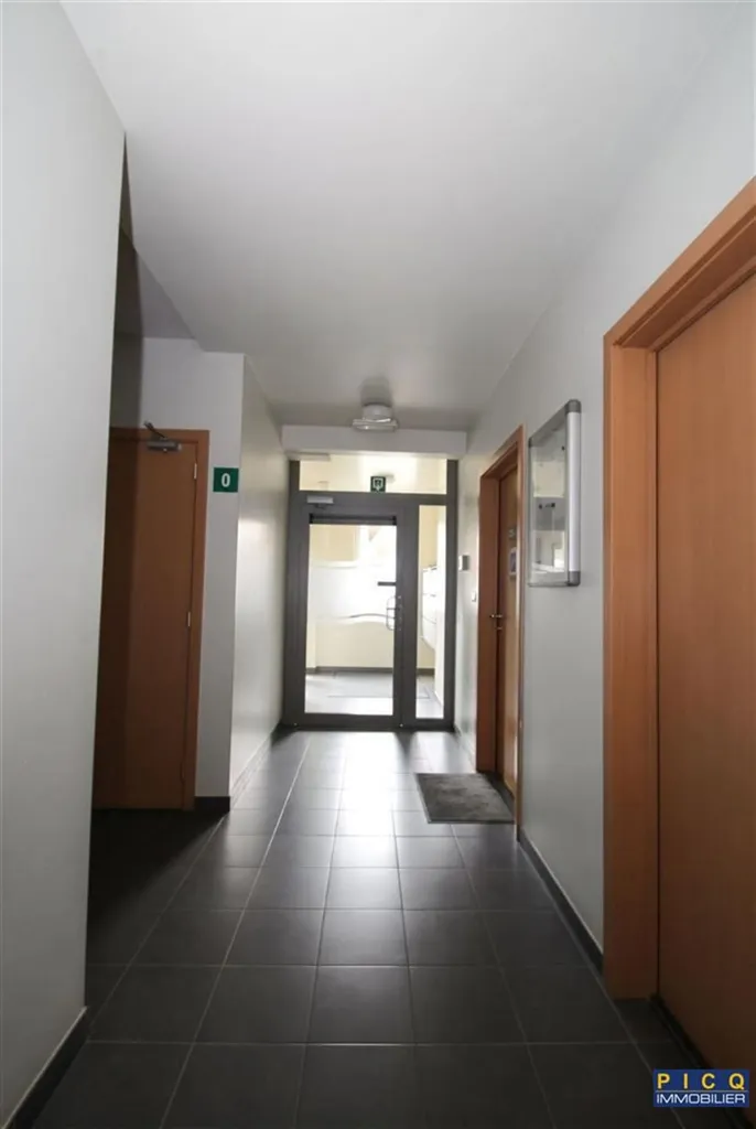 Entrée - Appartement Duplex Récemment Construit avec Ascenseur
