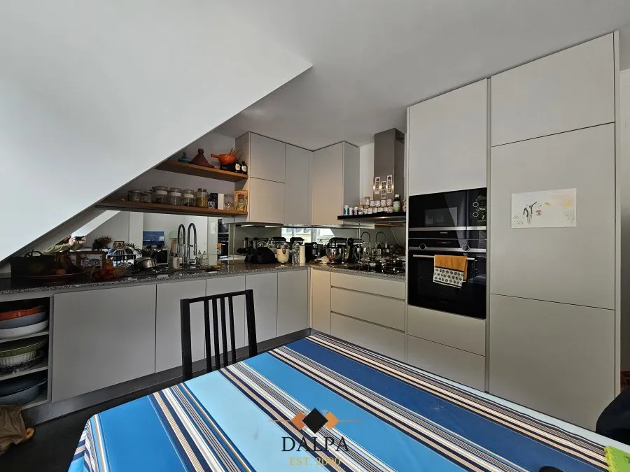 Cucina - Spacious Duplex with 3 Bathrooms in Luxembourg-Neudorf