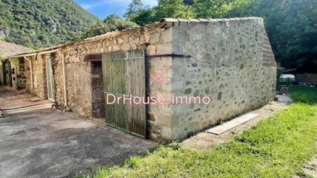 Extérieur - Propriété Atypique Isolée près de Perpignan