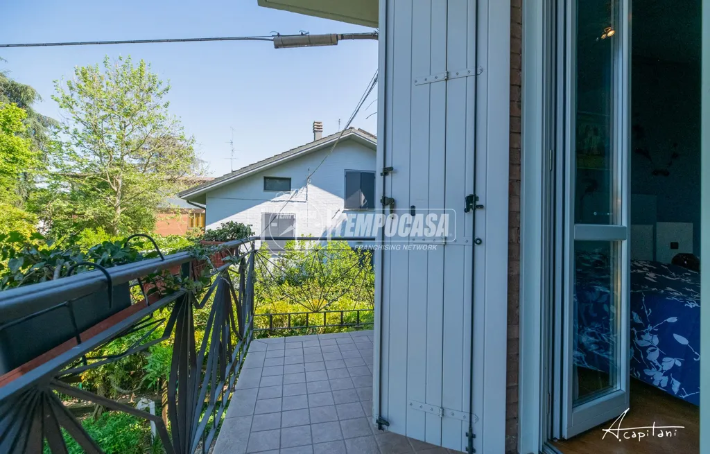 Balcon - Terraced Villa with Private Garden in Modena