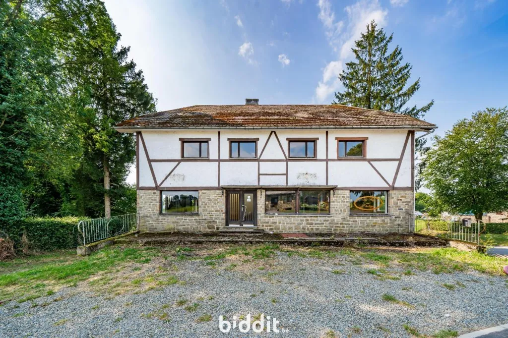 Välivaade - Renovable Building with Garden in Amblève