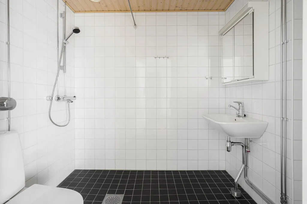 Bagni - Compact Flat with Balcony in Helsinki