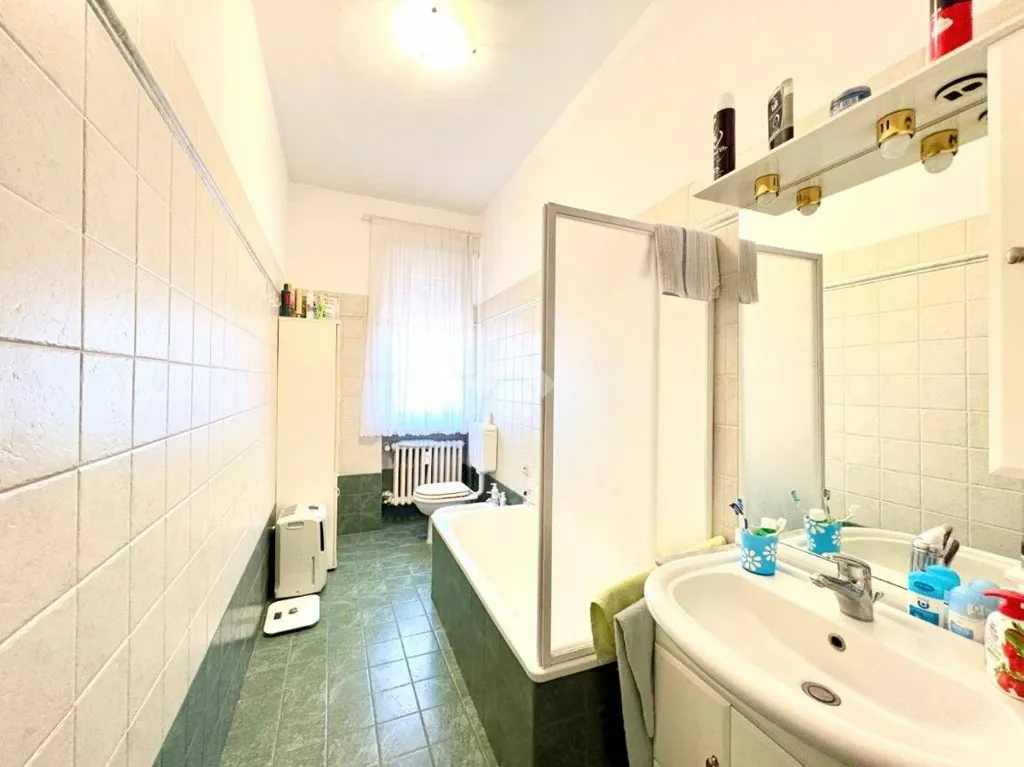 Vannitoad - Apartment with Balcony and Terrace in La Loggia