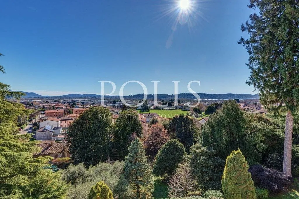 Aed - Historic Villa with Lakeside Views in Como