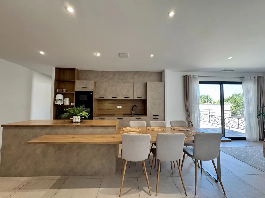 Cucina - 5-Piece House with Terrace in Saint-Christol-lès-Alès