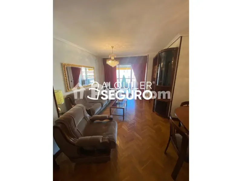 Elutuba - Ample Apartment with Terrace in Historic Centre