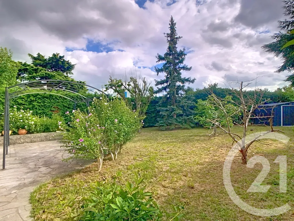 Aed - Charming House with Garden in Thiais