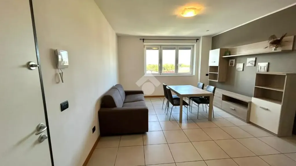 Elutuba - Modern Studio with Balcony in Cantù