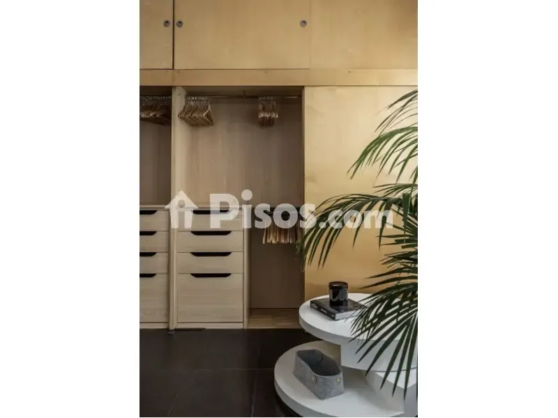 Pièces - Apartment with Balcony in Chamberí