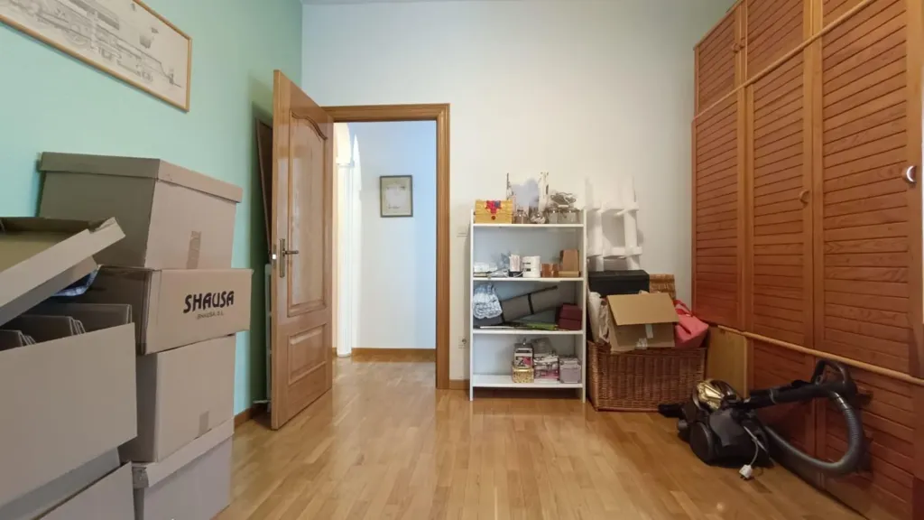 Utility Room - Reformated Flat with High Ceilings in Zamora