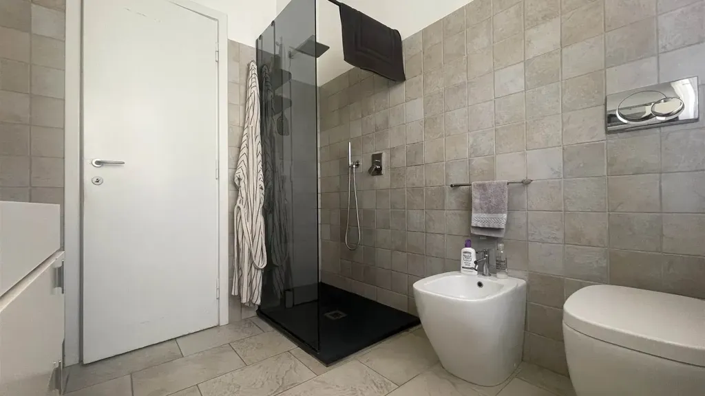 Salles de bain - Apartment with Terraces in Scandicci