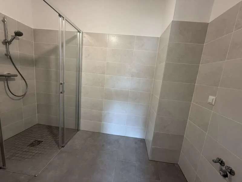 Bagni - New Build Apartment with Garden in Hasengarten