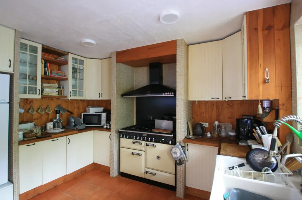 Cucina - Longère with Pool and Gite in Allier
