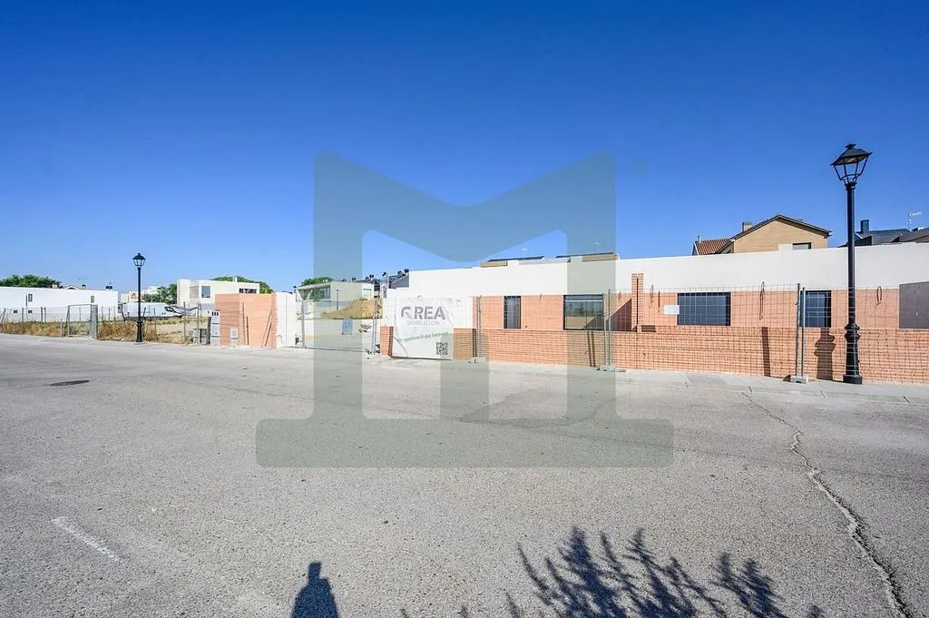 Välivaade - Modern Detached House with Pool in Griñón