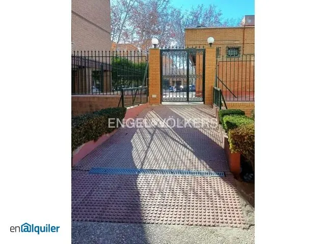 Extérieur - Apartment with Terrace in Barajas