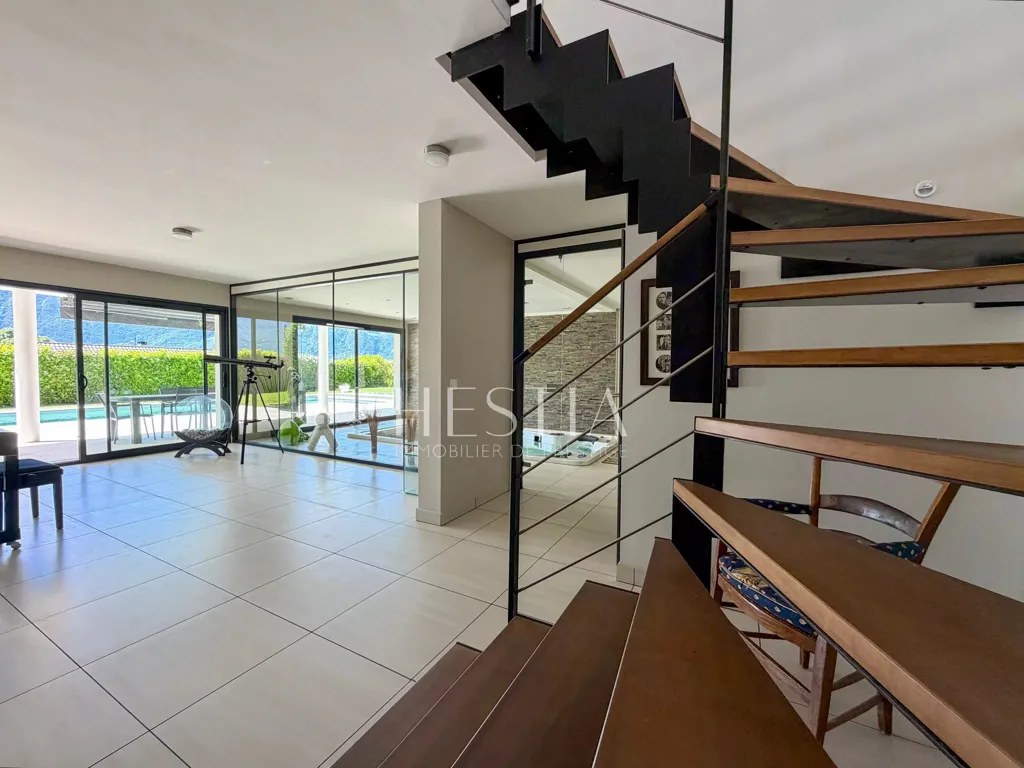 Toad - Luxury House with Pool on Lake Bourget, Aix-les-Bains