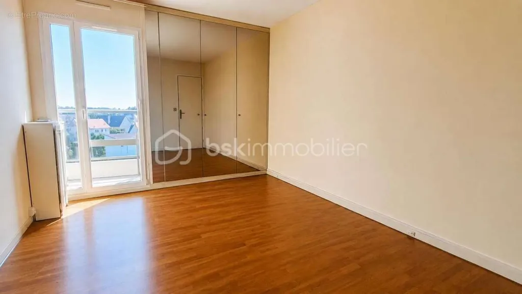 Pièces - Appartement Familial avec Terrasse et Parking au Parc de Diane