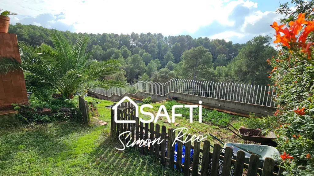 Jardin - Luxury Villa with Mountain Views in Cervelló