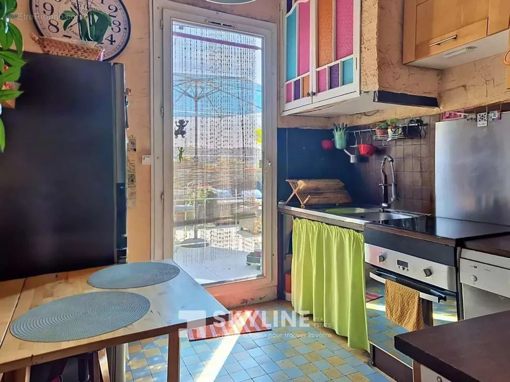 Cucina - Apartment with Terraced Garden in Marseille-15e